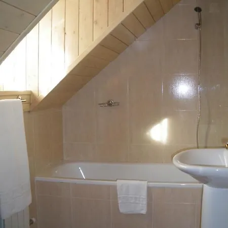 Nau Pradets Hotel 2*