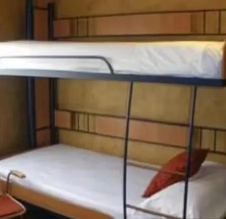 Hotel Nau Pradets 2*